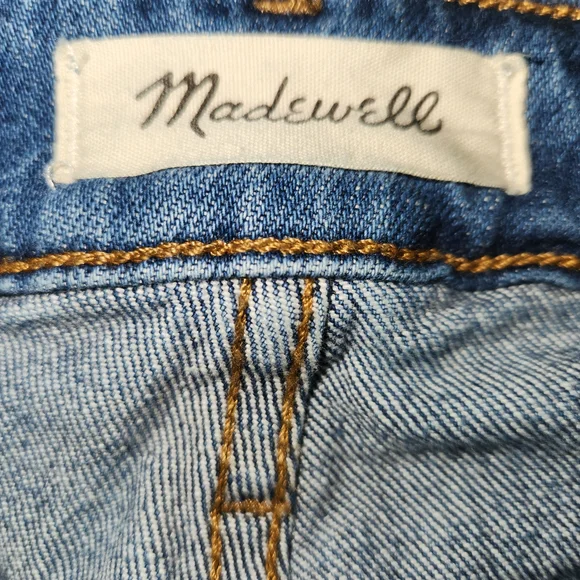 Madewell Curvy Perfect Vintage Straight Jean Size 29T Medium Wash 5 Pocket Style - Picture 9 of 14